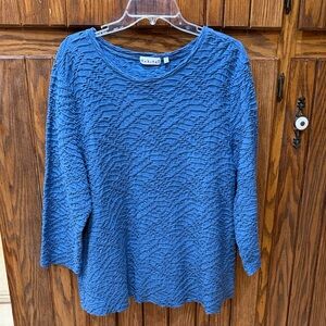 Habitat wide crew neck blue tuck pleat swing top size XL